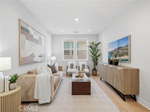 181  Buckeye  , Lake Forest, CA