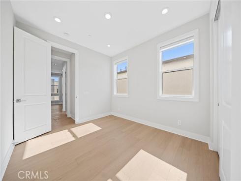 181  Buckeye  , Lake Forest, CA