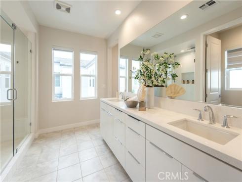 220  Holliston  , Lake Forest, CA