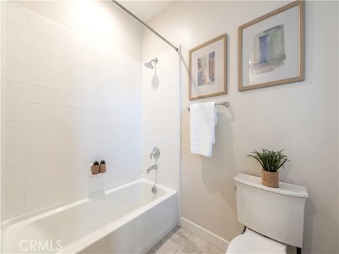 220  Holliston  , Lake Forest, CA