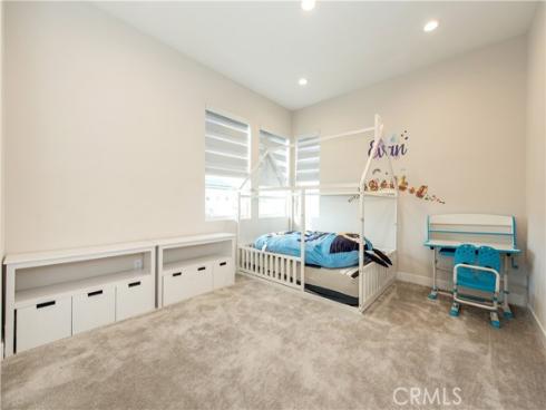 220  Holliston  , Lake Forest, CA