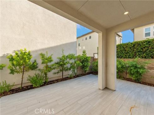 220  Holliston  , Lake Forest, CA