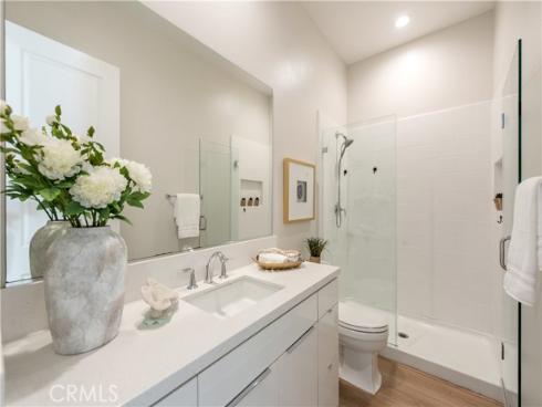 220  Holliston  , Lake Forest, CA