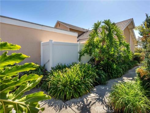 25331  Via Viejo  , Lake Forest, CA