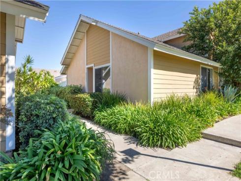 25331  Via Viejo  , Lake Forest, CA