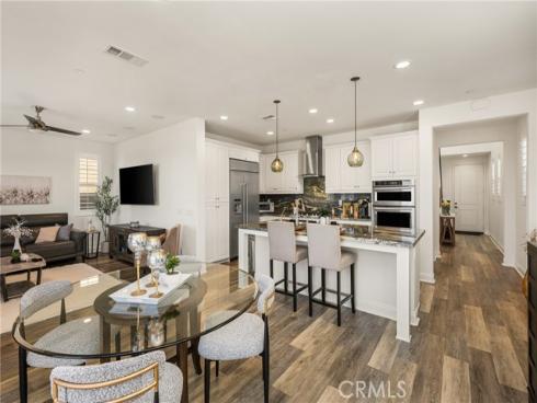 546  Escenico  , Lake Forest, CA