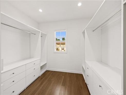 208  Pinnacle  , Lake Forest, CA