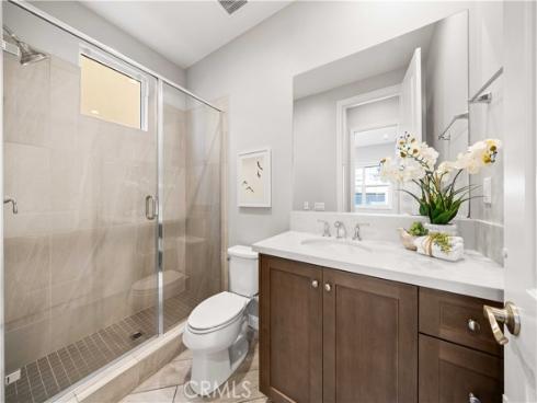 208  Pinnacle  , Lake Forest, CA