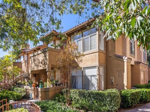 19431  Rue De Valore  , Lake Forest, CA