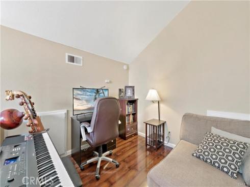 20033  Shamrock Gln  30 , Lake Forest, CA