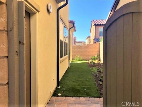 67  Eclipse  , Lake Forest, CA