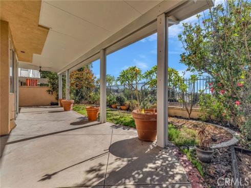 32  Salinas  , Lake Forest, CA