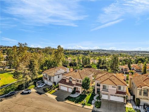 32  Salinas  , Lake Forest, CA