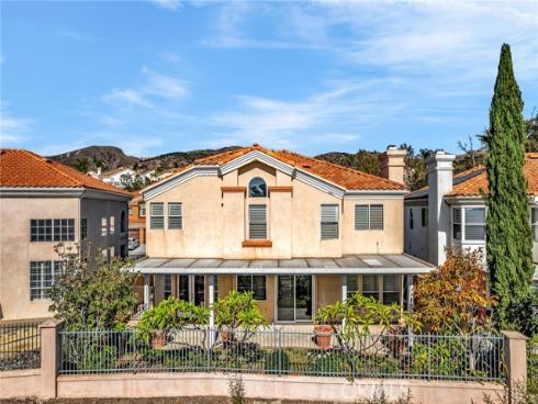 32  Salinas  , Lake Forest, CA