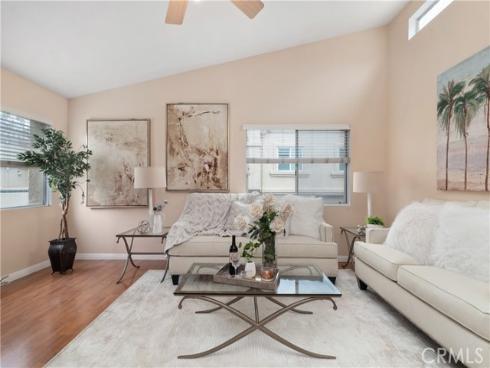 21175  Gladiolos  , Lake Forest, CA