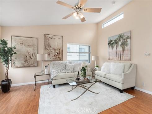 21175  Gladiolos  , Lake Forest, CA