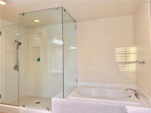 22  Lark  , Lake Forest, CA