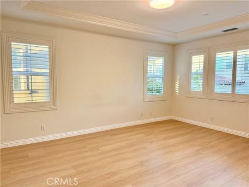 22  Lark  , Lake Forest, CA