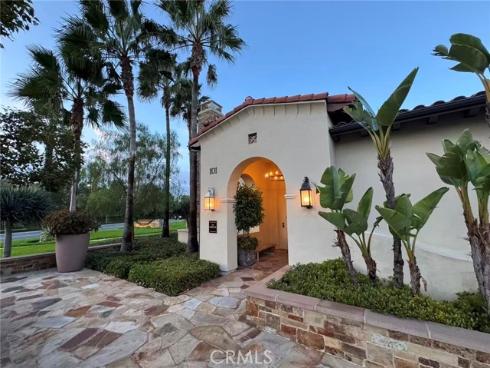 22  Lark  , Lake Forest, CA