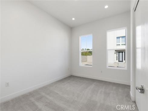 101  Red Oak  , Lake Forest, CA