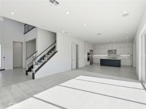 101  Red Oak  , Lake Forest, CA