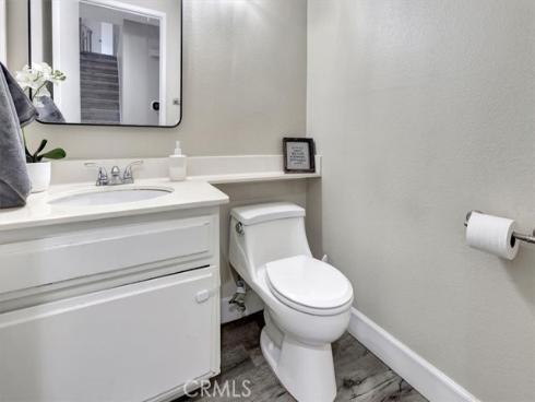 21401  Kirkwall  , Lake Forest, CA