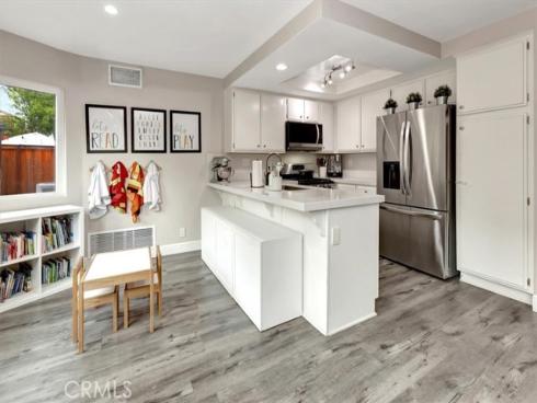 21401  Kirkwall  , Lake Forest, CA