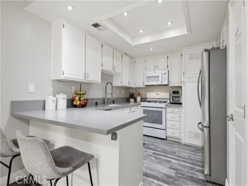 21236  Jasmines  , Lake Forest, CA