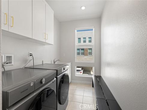 200  Newton  , Lake Forest, CA