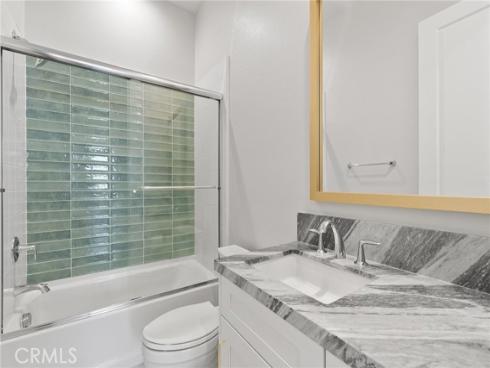 200  Newton  , Lake Forest, CA