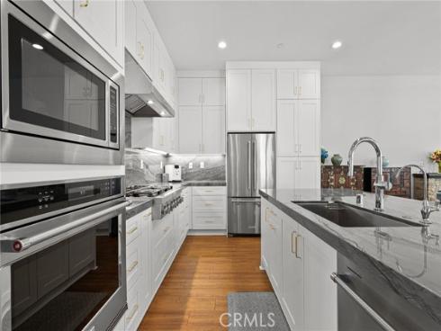 200  Newton  , Lake Forest, CA