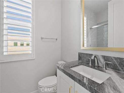 200  Newton  , Lake Forest, CA