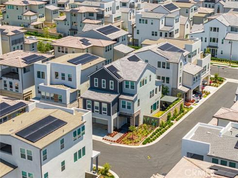 200  Newton  , Lake Forest, CA