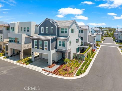 200  Newton  , Lake Forest, CA