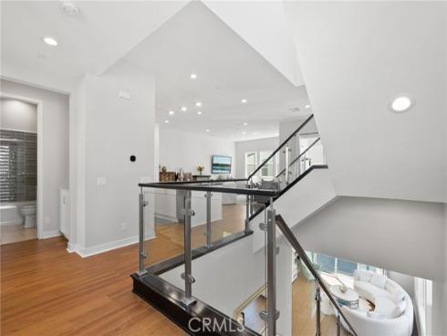 200  Newton  , Lake Forest, CA