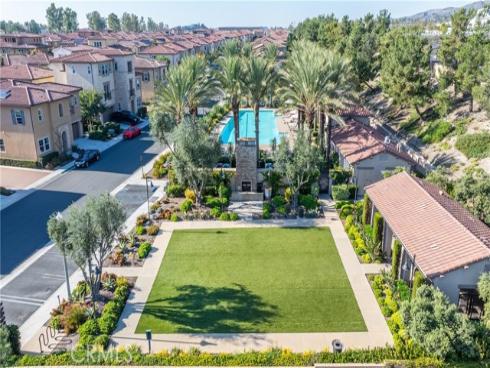 215  Bryce Run  , Lake Forest, CA