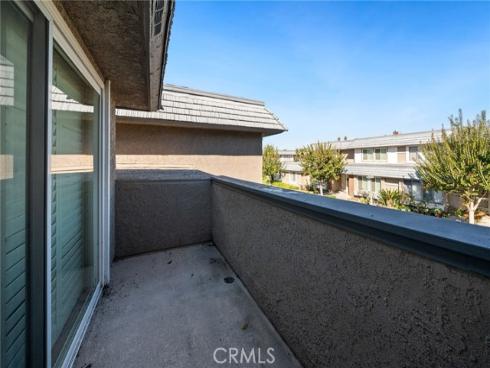 22921  Crol  , Lake Forest, CA