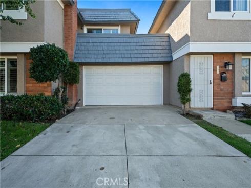 22921  Crol  , Lake Forest, CA