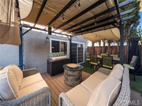 22921  Crol  , Lake Forest, CA