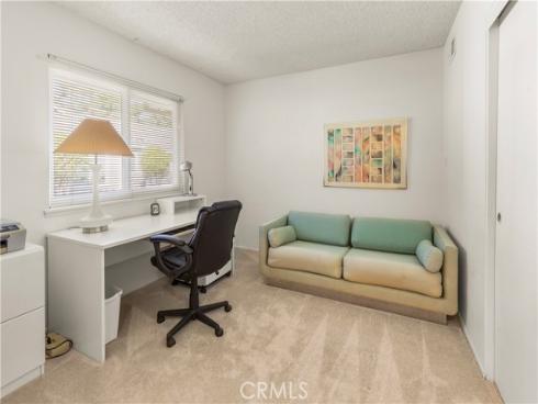 24142 Minnetonka Lane, Lake Forest, CA