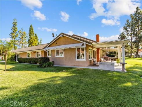 24142 Minnetonka Lane, Lake Forest, CA