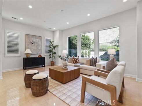 5567  Heritage Oak Dr  , Lake Forest, CA