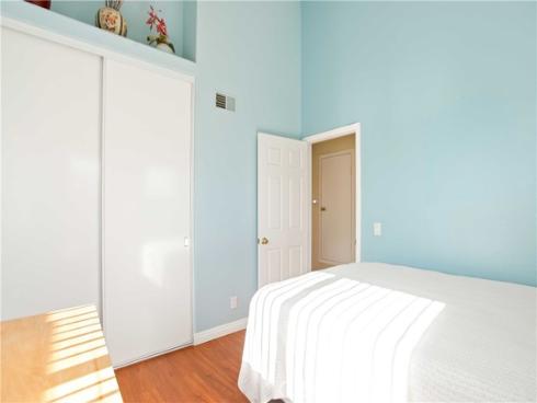 51  Toulon  , Lake Forest, CA