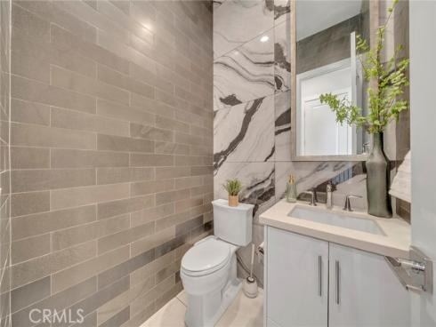 141 Evergreen Way , Lake Forest, CA