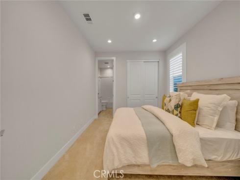 141 Evergreen Way , Lake Forest, CA