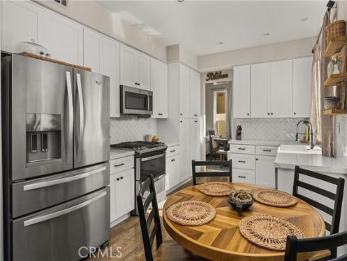 4 Marseille Way , Lake Forest, CA