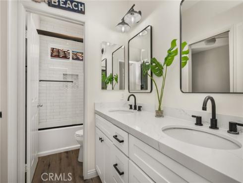 4 Marseille Way , Lake Forest, CA