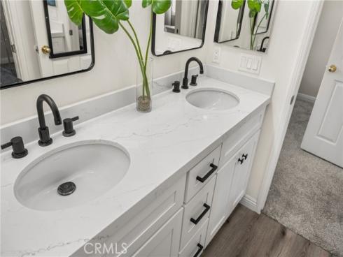 4 Marseille Way , Lake Forest, CA