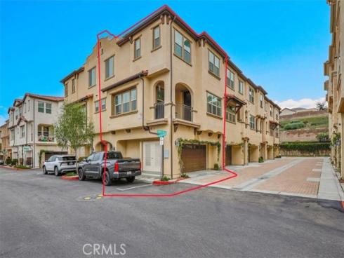 901 Sunset Rdg , Lake Forest, CA