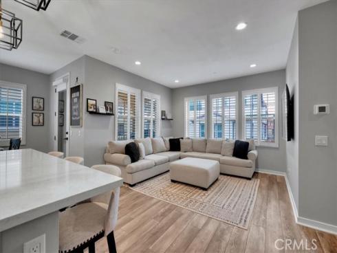 901 Sunset Rdg , Lake Forest, CA